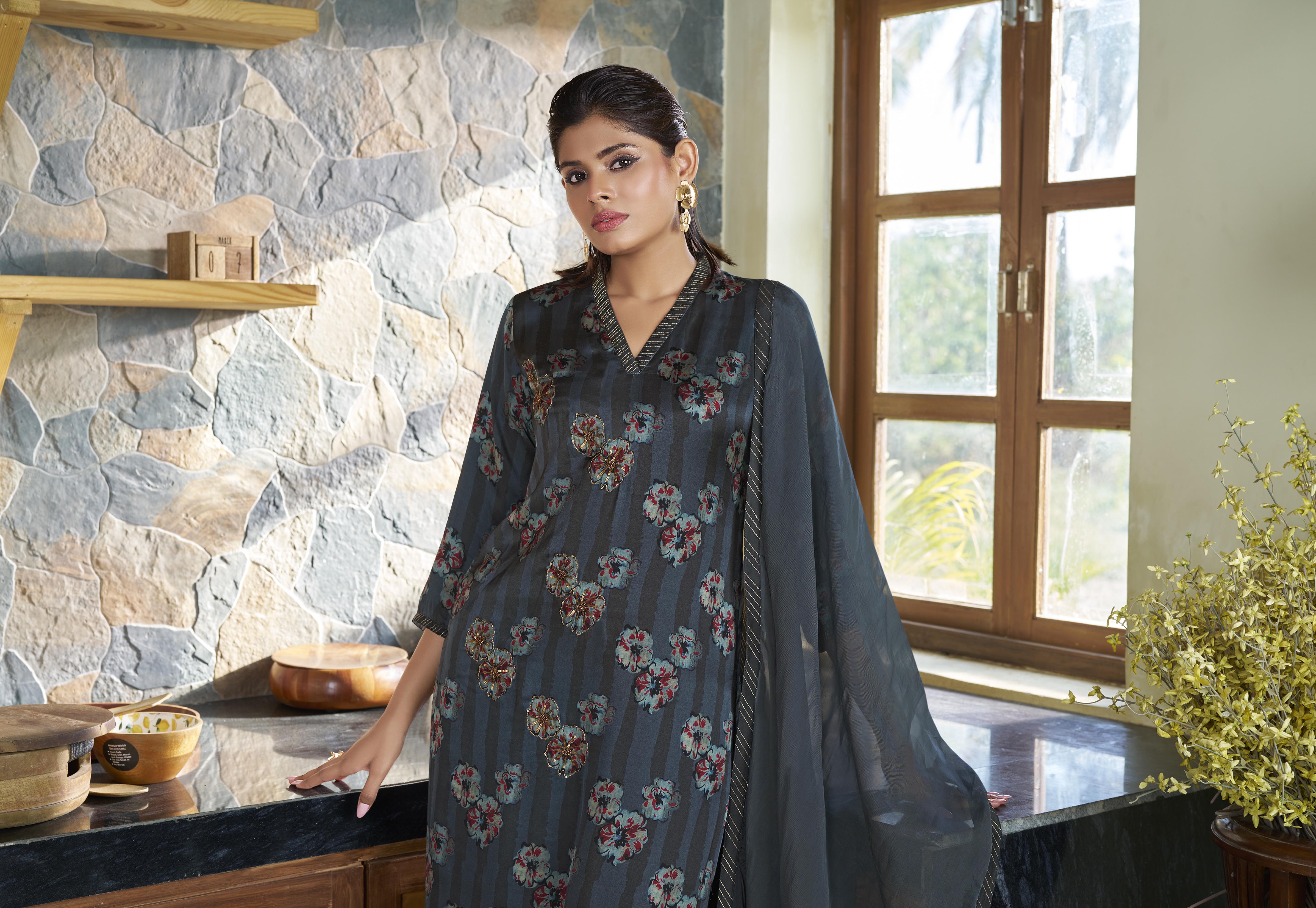 Elegant Blue Silk Straight-Cut Salwar Suit,