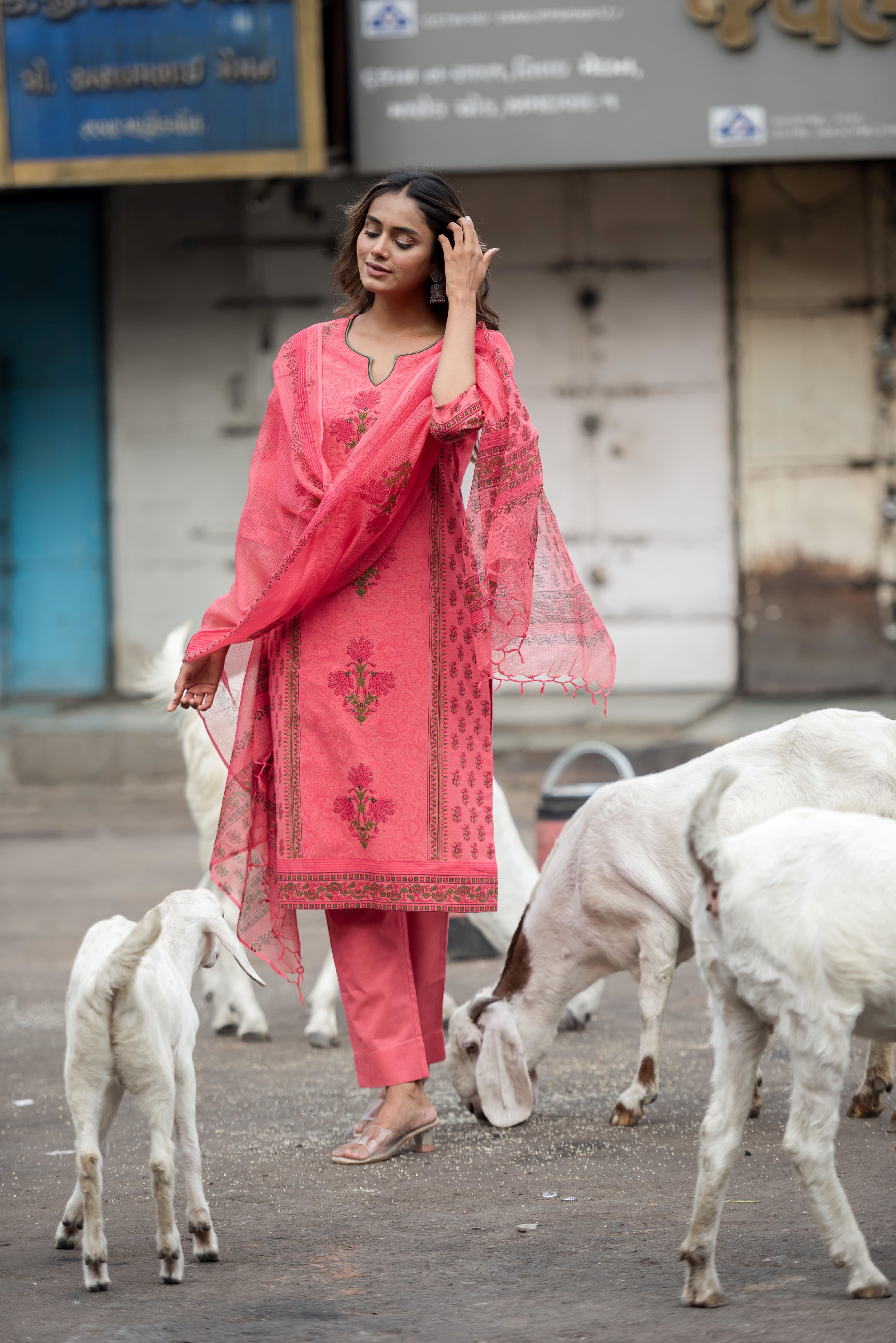A Graceful Pich South Cotton Salwar Suit