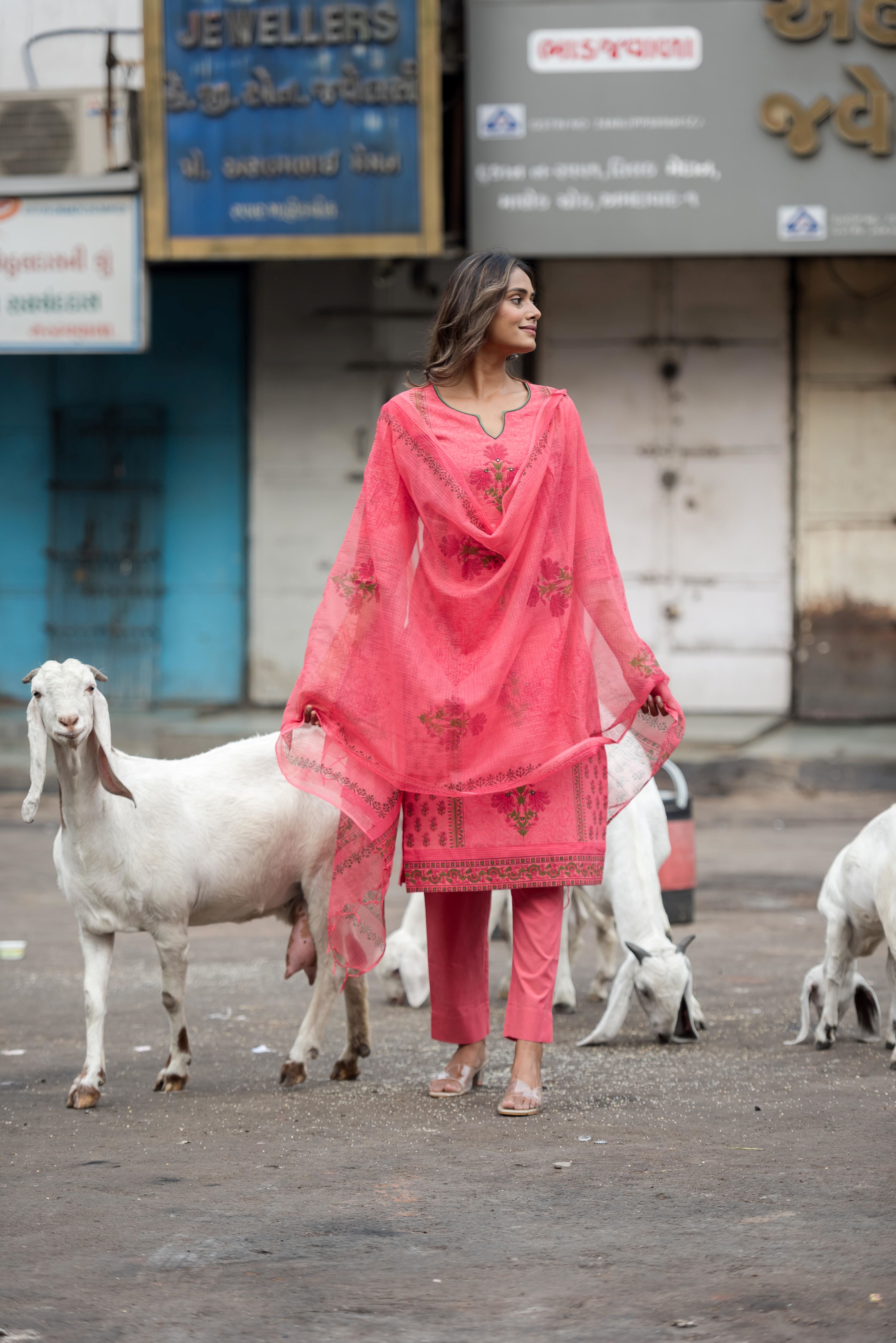 A Graceful Pich South Cotton Salwar Suit