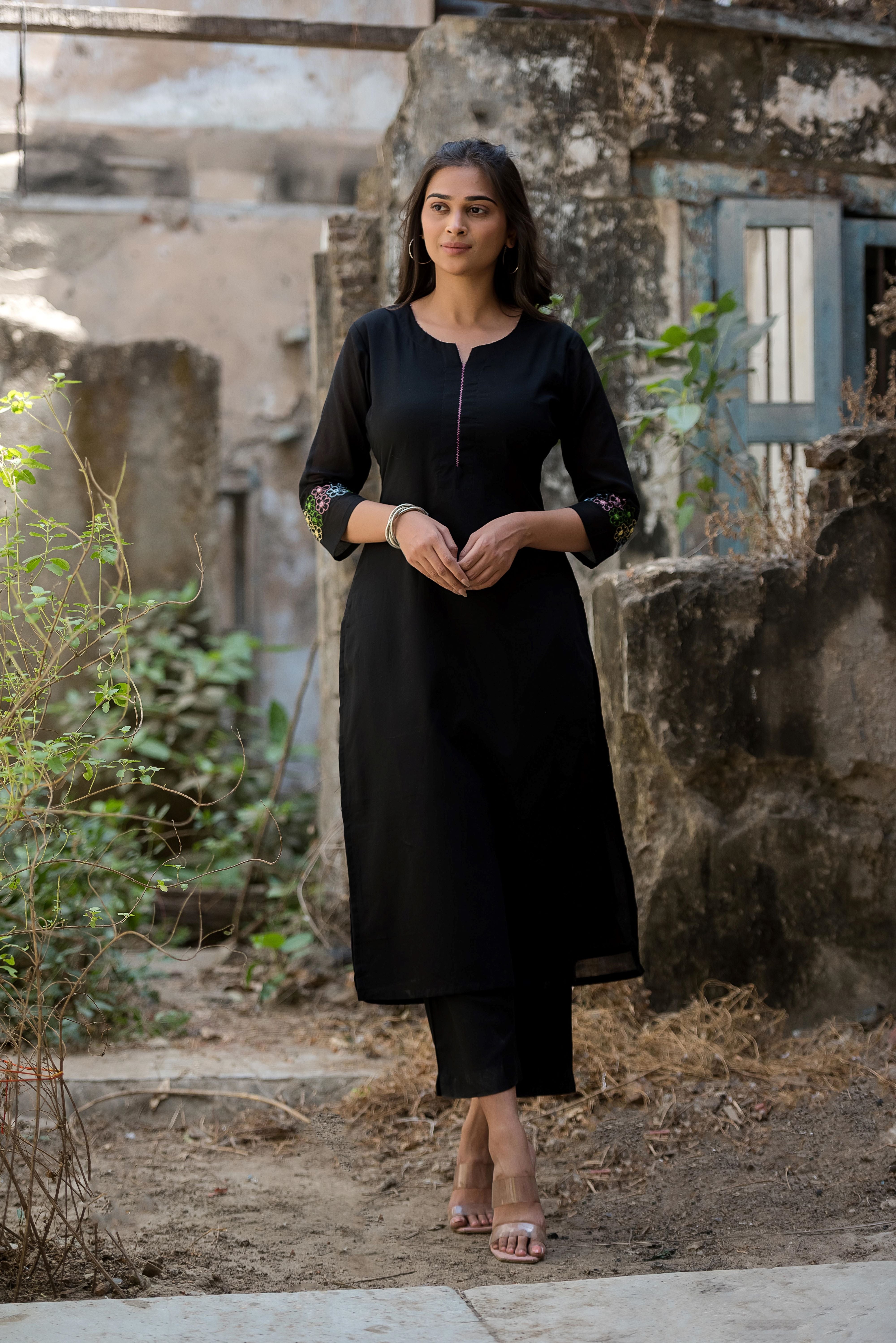 Elegant Black Straight Malmal Kurti