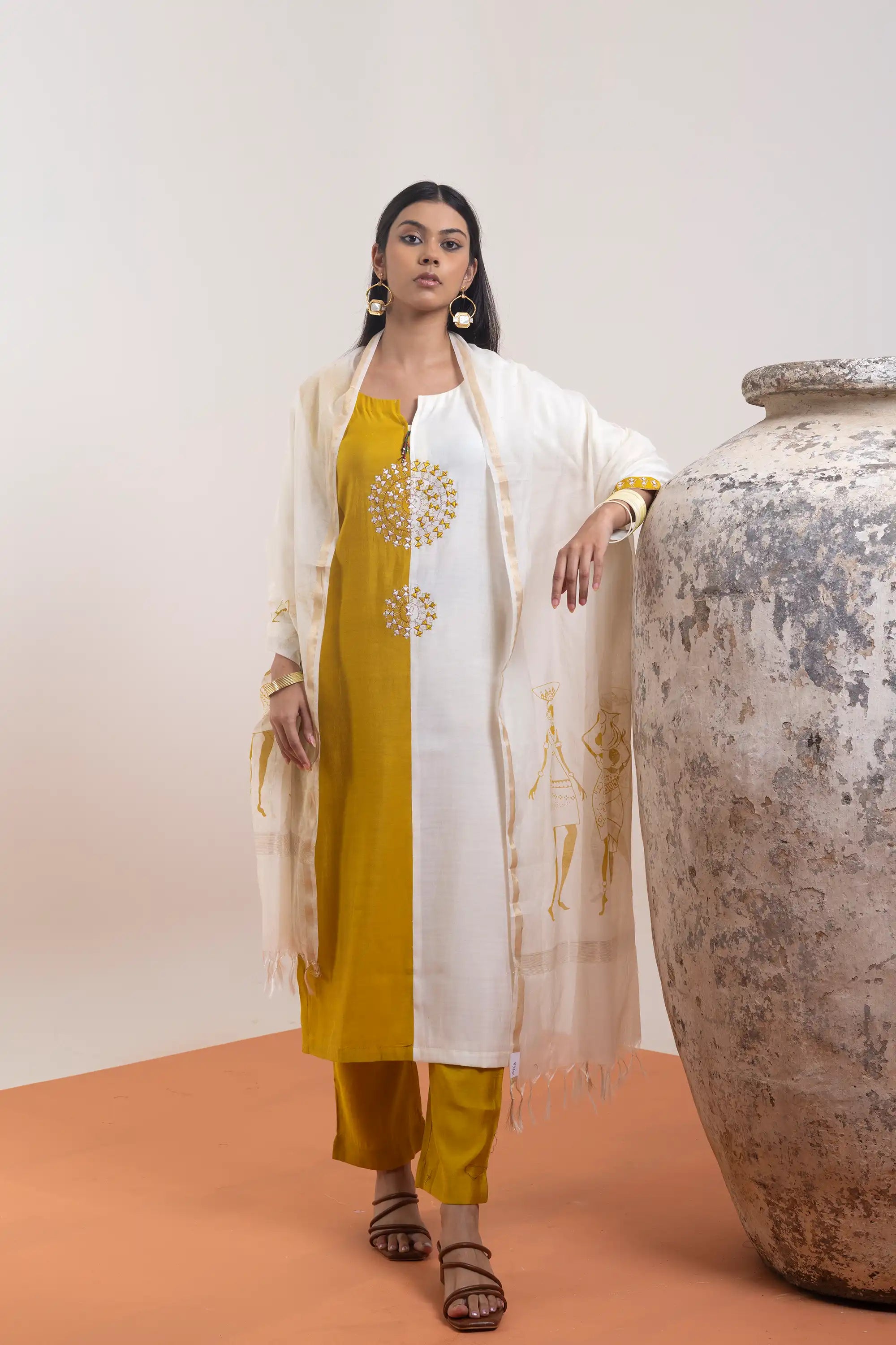 10768 MUSTARD YELLOW