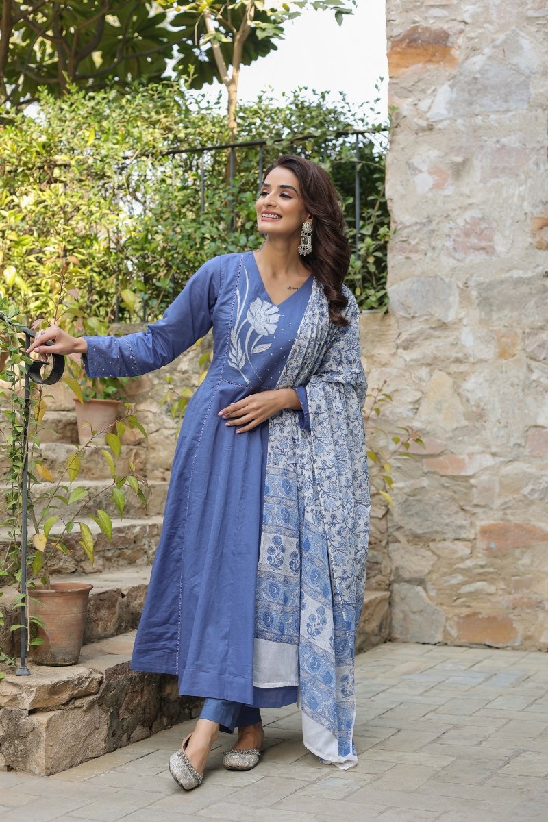 PAYAL Blue Kurta Suit Set with Floral Embroidery - Payal