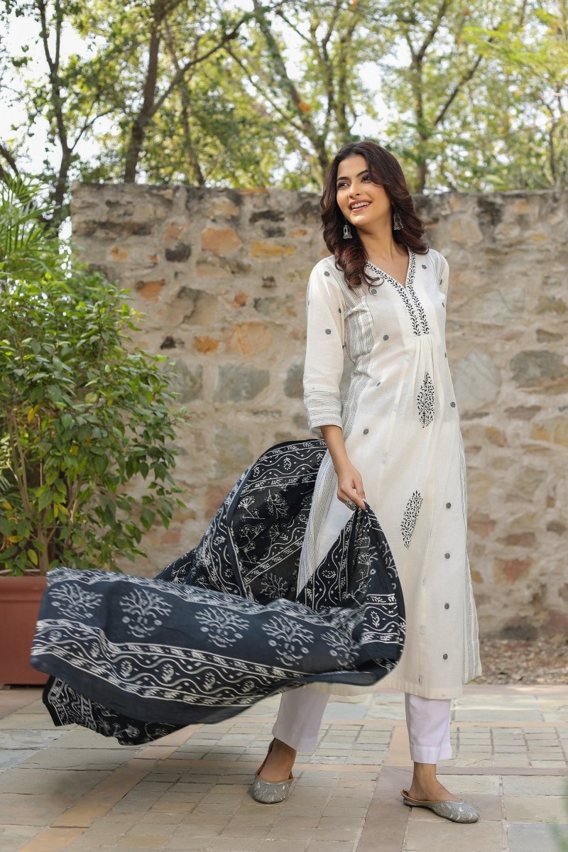 PAYAL Casual White Kurta Suit Set for Everyday - Payal