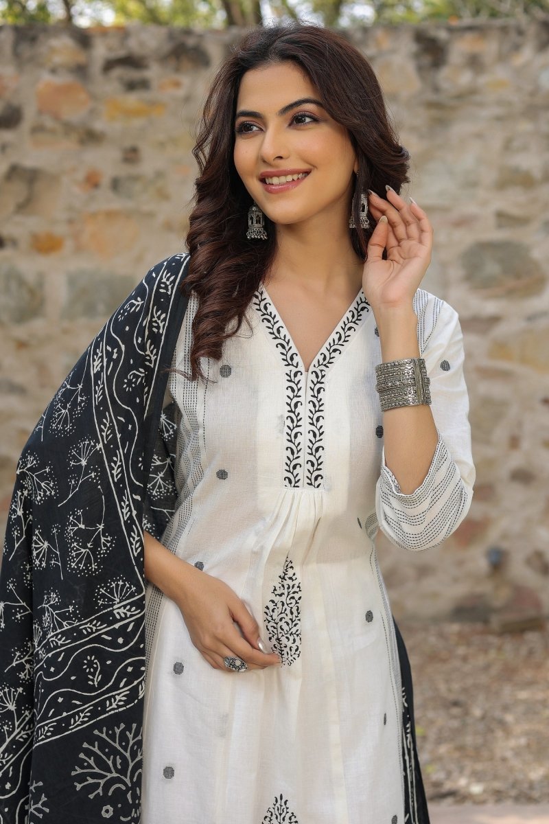 PAYAL Casual White Kurta Suit Set for Everyday - Payal