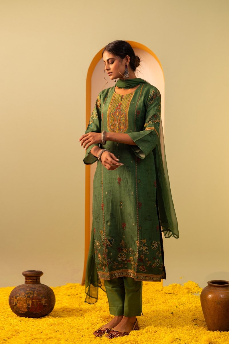 PAYAL Green Festive Kurta Suit Set with intricate Print Detailing - Payal