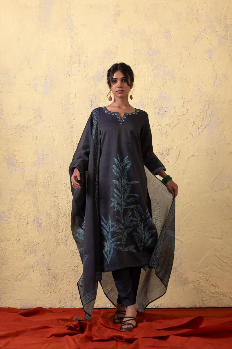PAYAL Navy Blue Kurta Suit Set with Leaf Motif Detailing - Payal