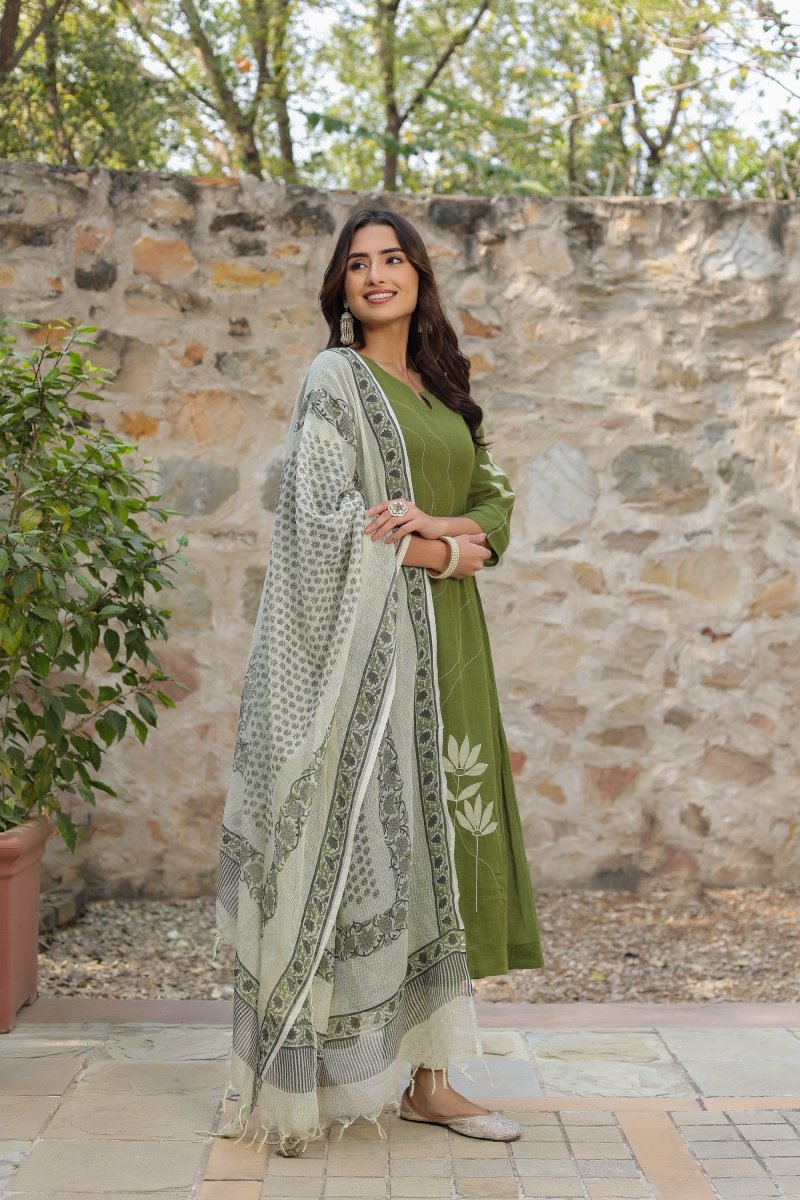 PAYAL Pickle Green Kurta Suit Set with Floral Embroidery - Payal