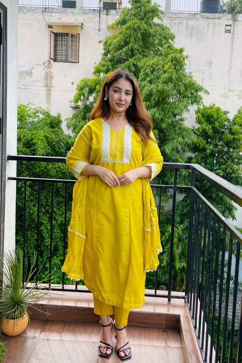 PAYAL White Kurta Suit Set with Jacquard Weaving - Payal