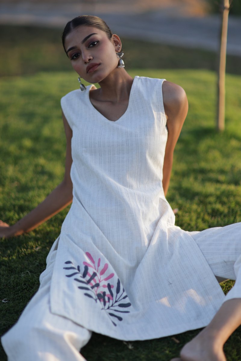 WOK Sleeveless Kurta Set with Botanical Motif - Payal