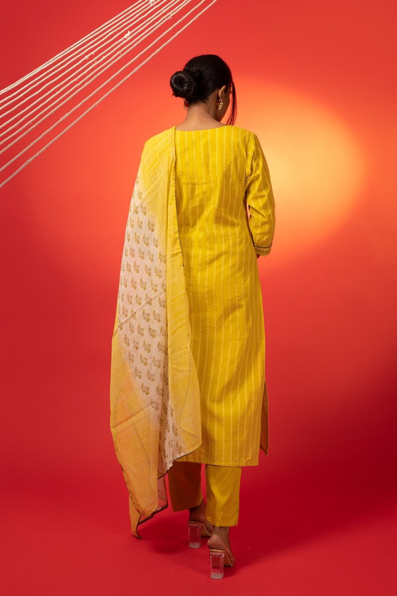 Handloom Cotton Kachhi Block Printed Suit Set - Payal