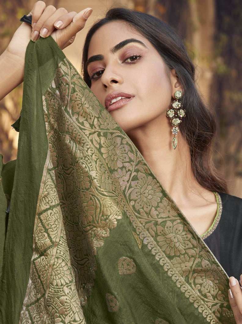 Payal Designer Straight Cut Different Look Ethnic Wear Festive Online Pent Suit - Payal