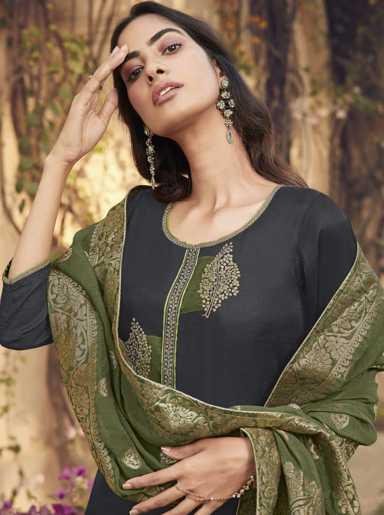 Payal Designer Straight Cut Different Look Ethnic Wear Festive Online Pent Suit - Payal