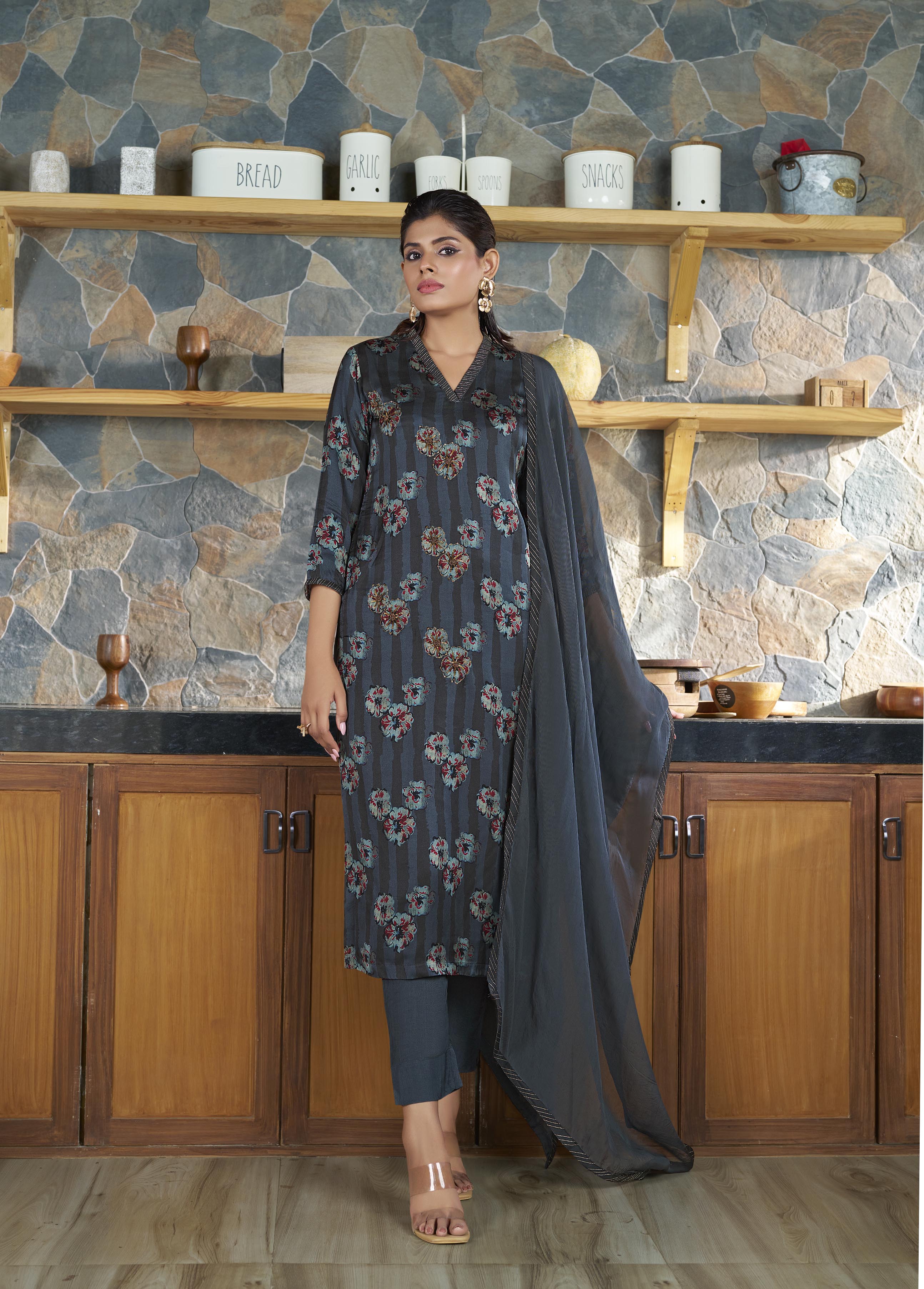 Elegant Blue Silk Straight-Cut Salwar Suit,