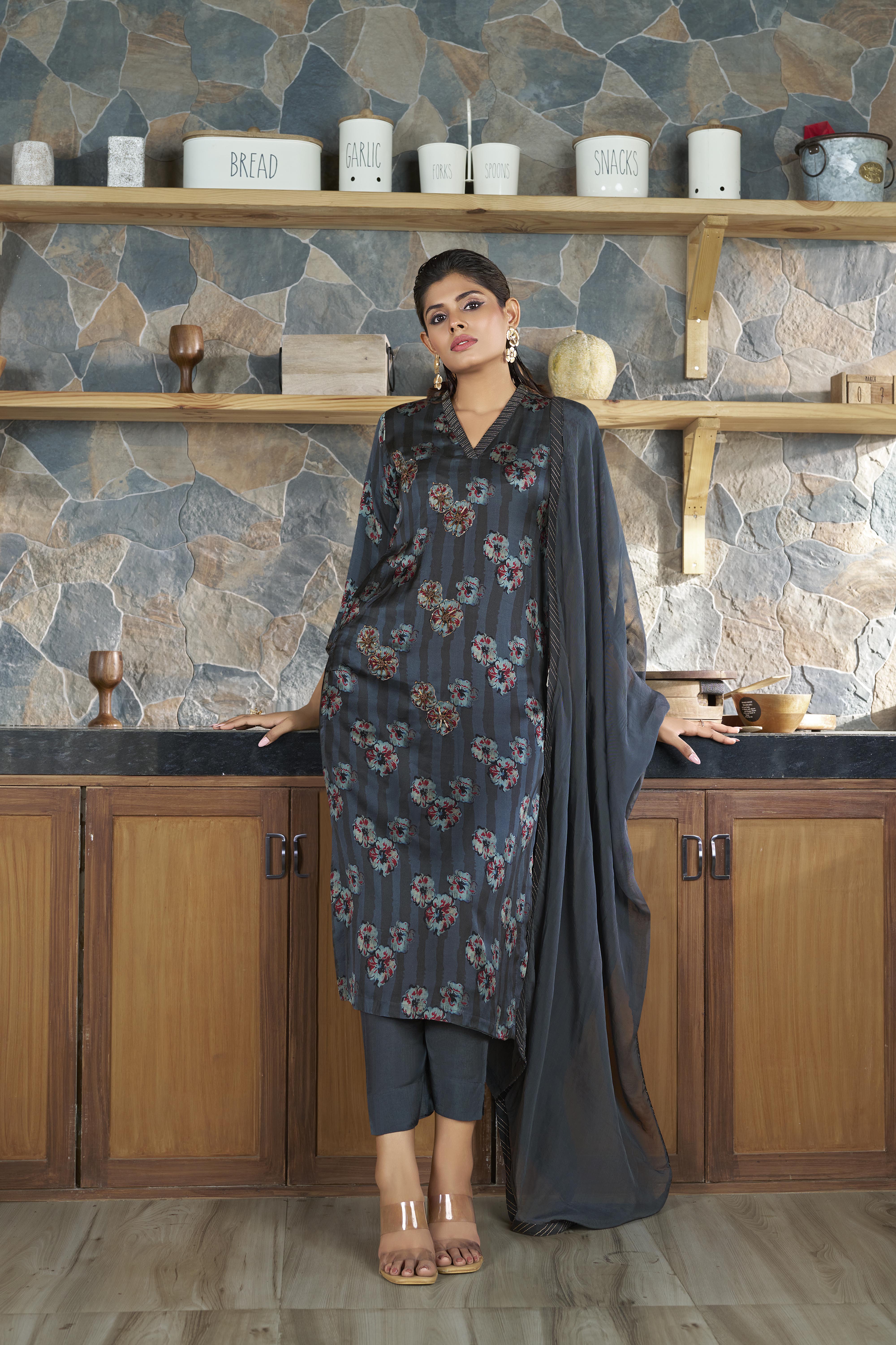 Elegant Blue Silk Straight-Cut Salwar Suit,