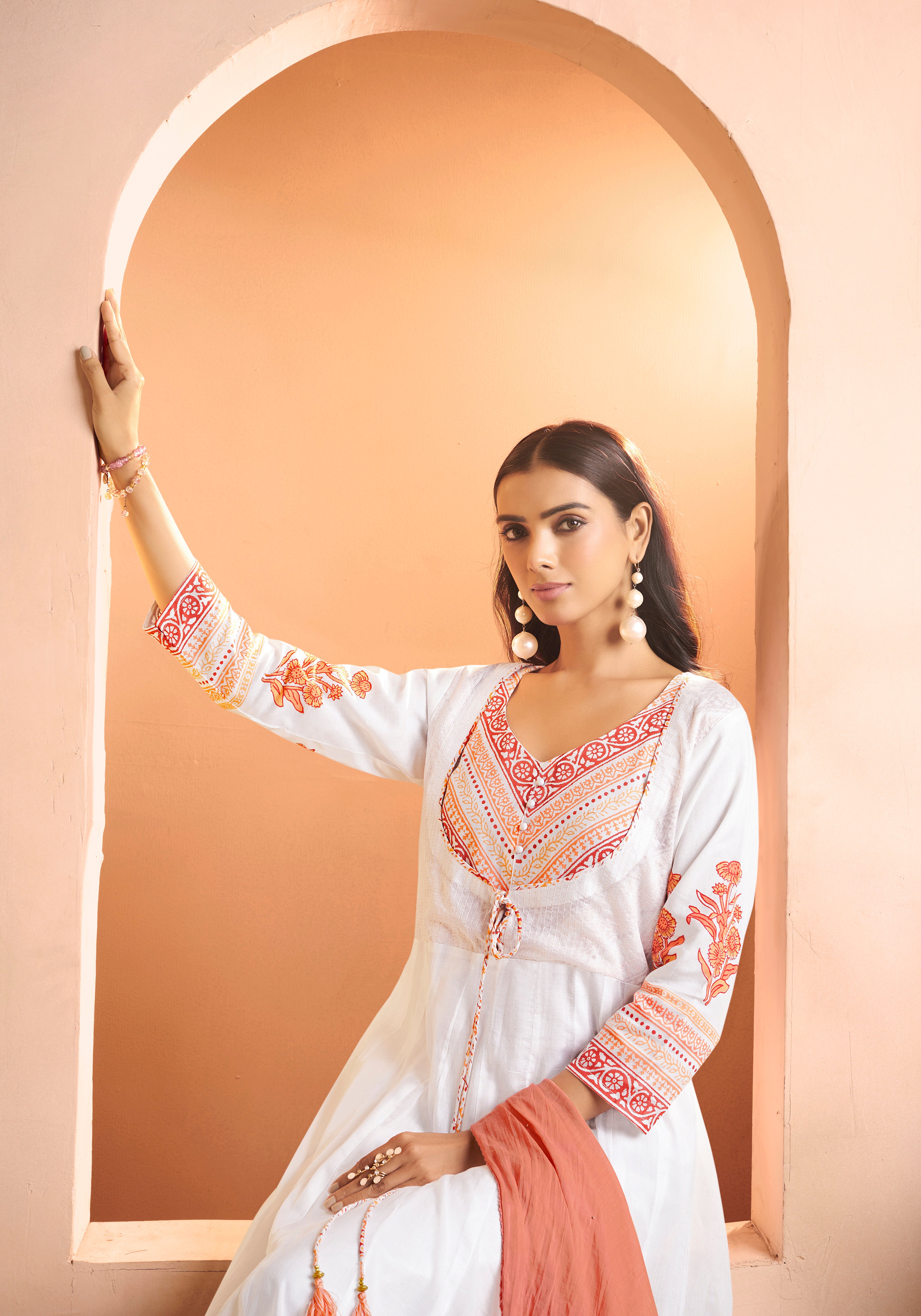 Elegant White Malmal Flair Salwar Suit