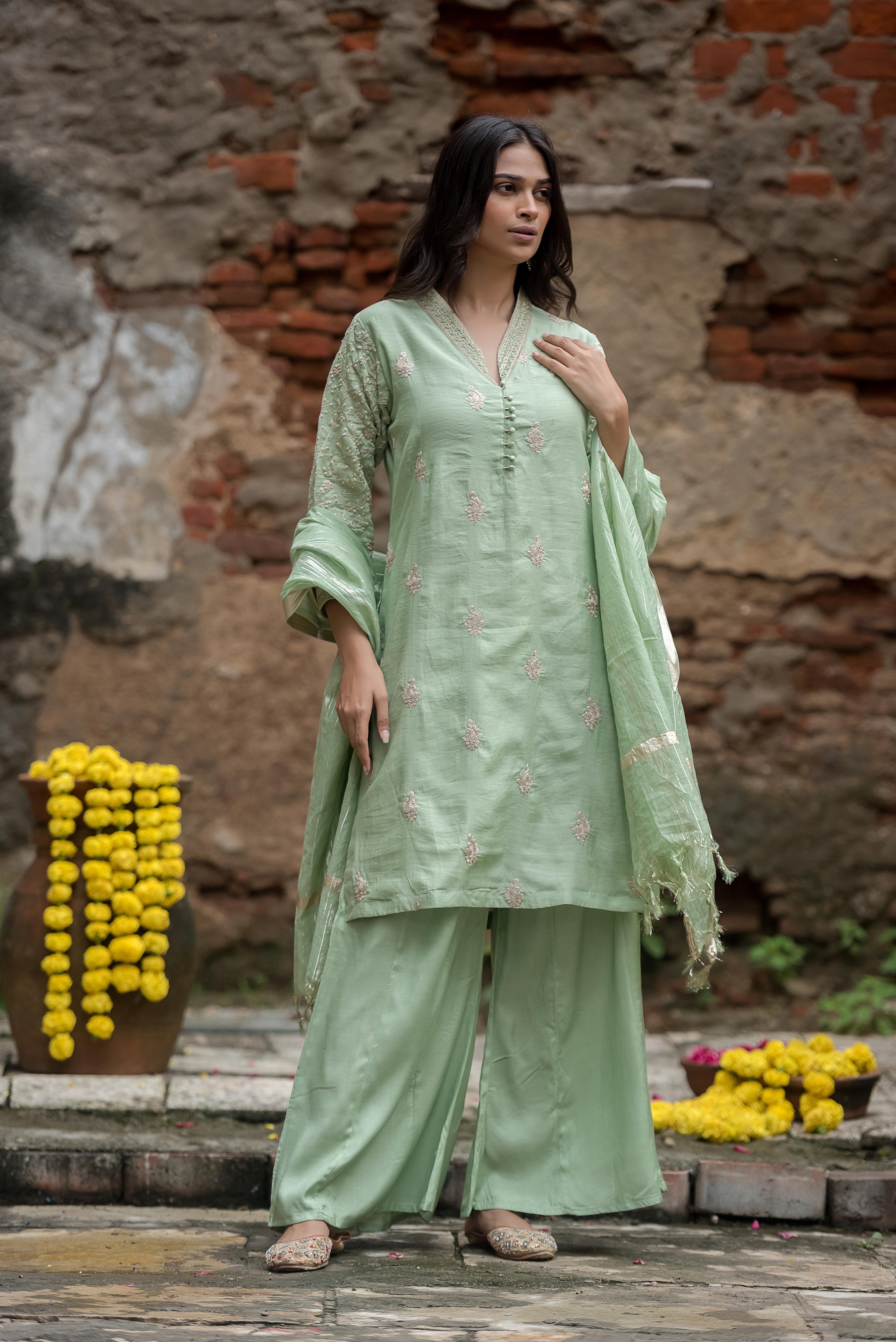 Elegant Green Salwar Suit with Delicate Detailing