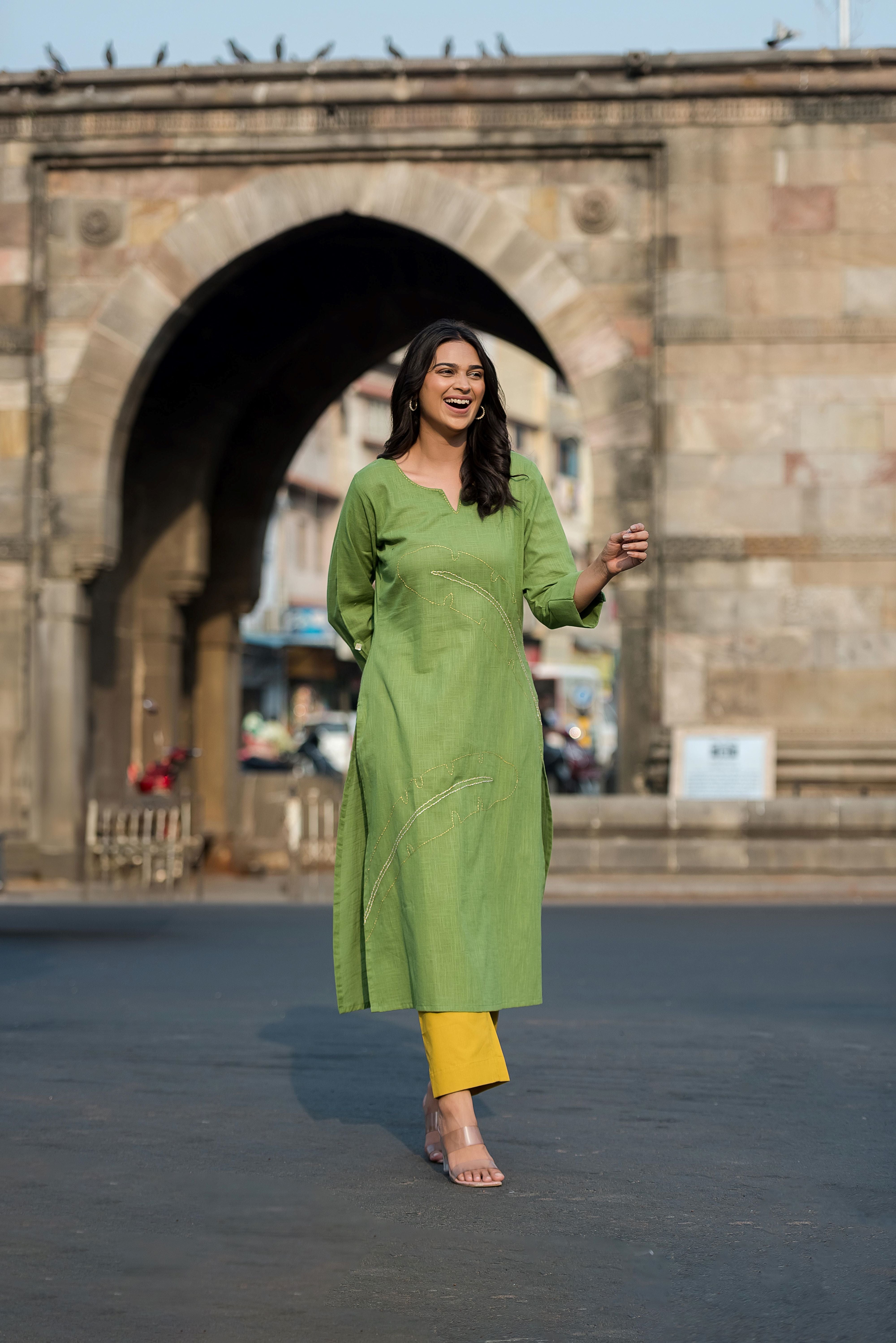 Green Linen Straight-fit Kurta Set