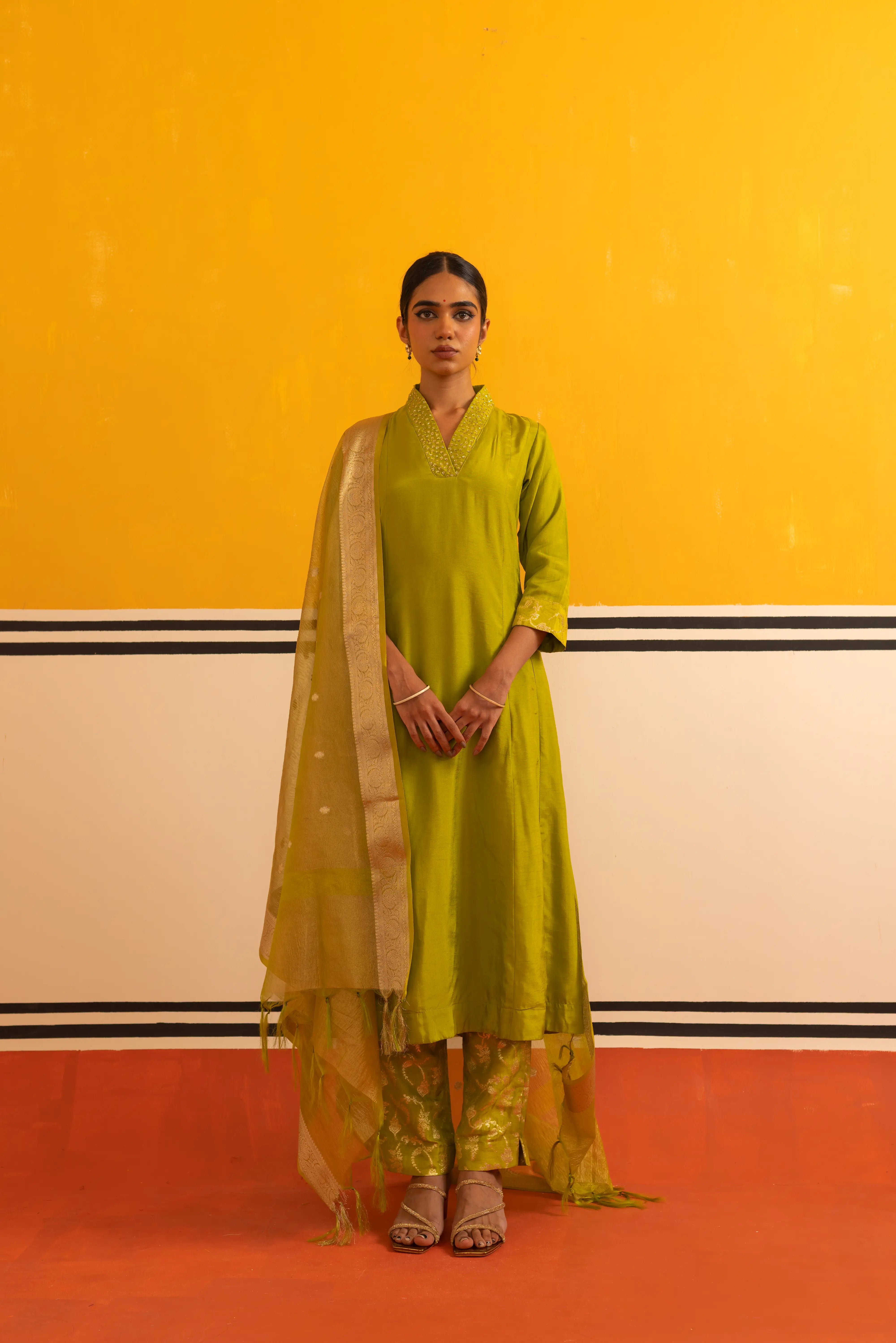 L. Green Silk Straight Suit Set