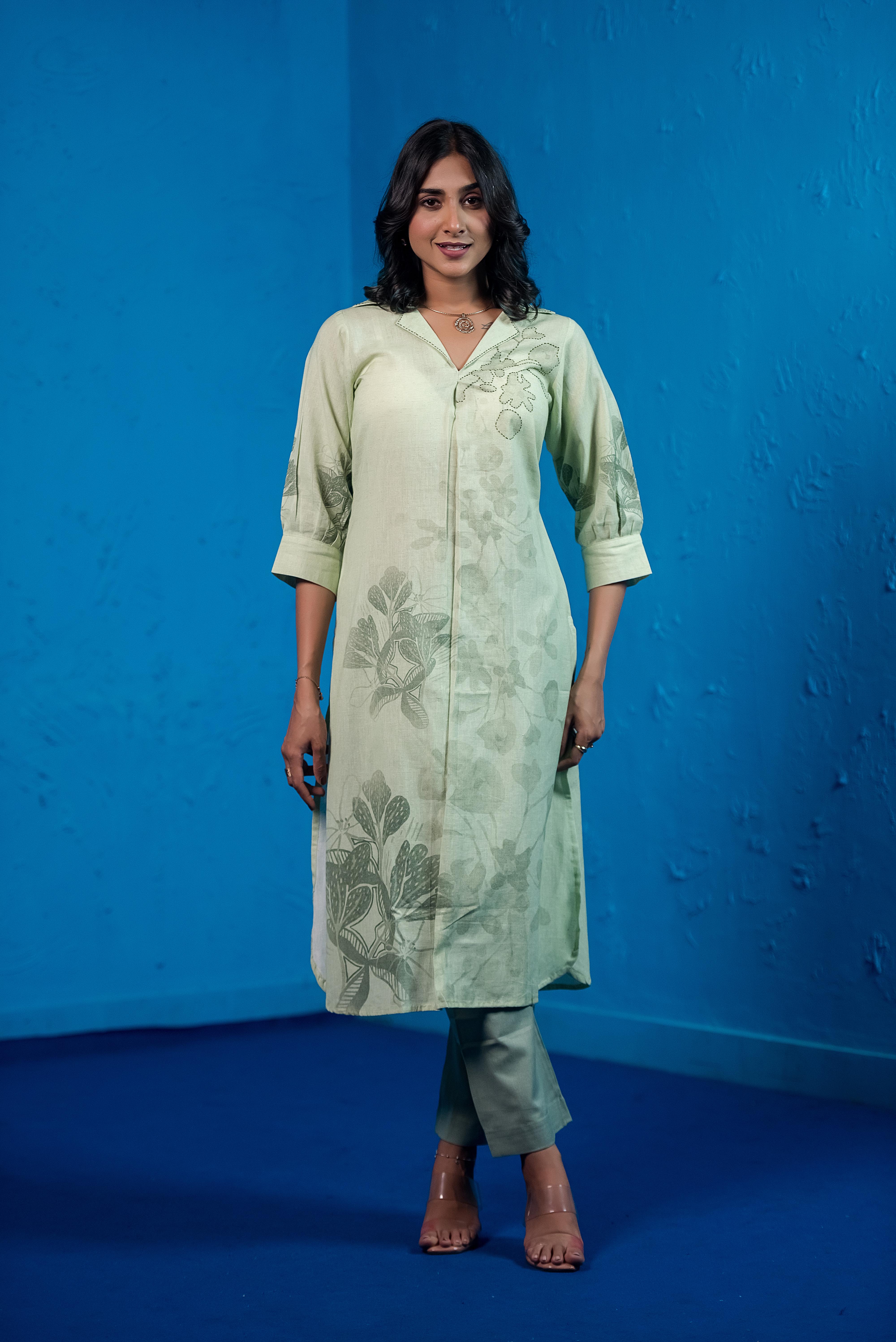 Graceful Pista Green with Handcrafted Charm