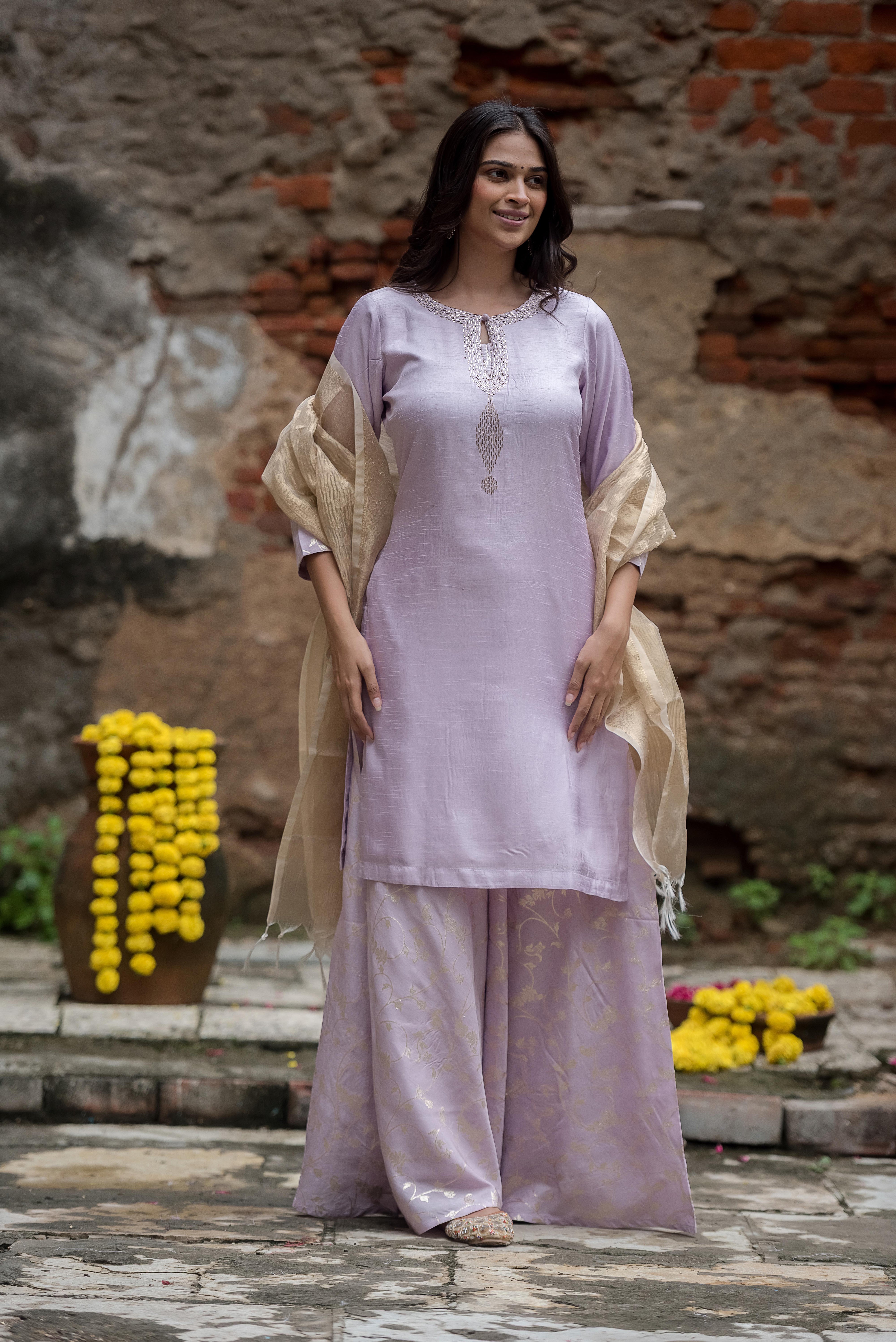 Lilac Silk Suit With Delicate Khat Work