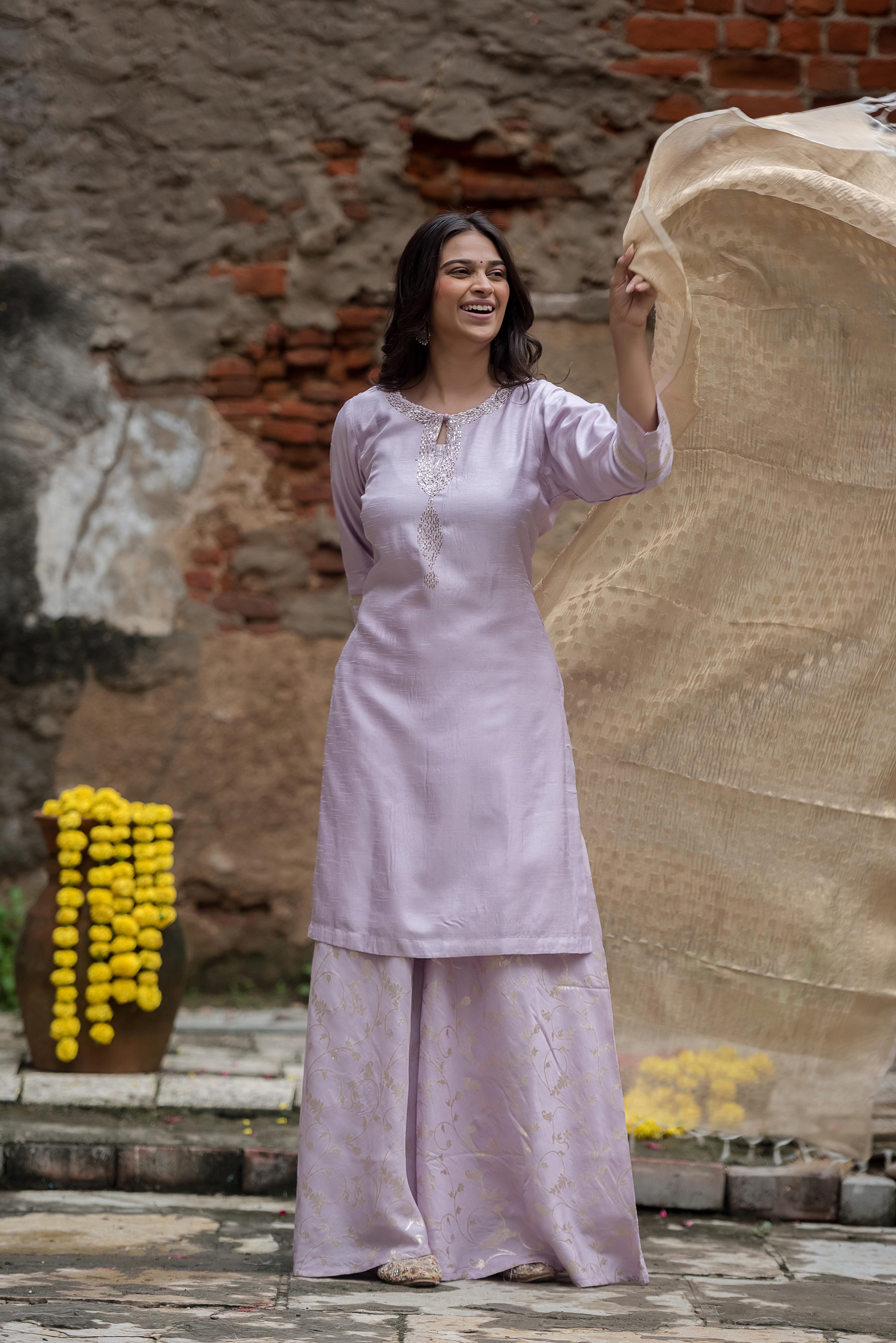 Lilac Silk Suit With Delicate Khat Work