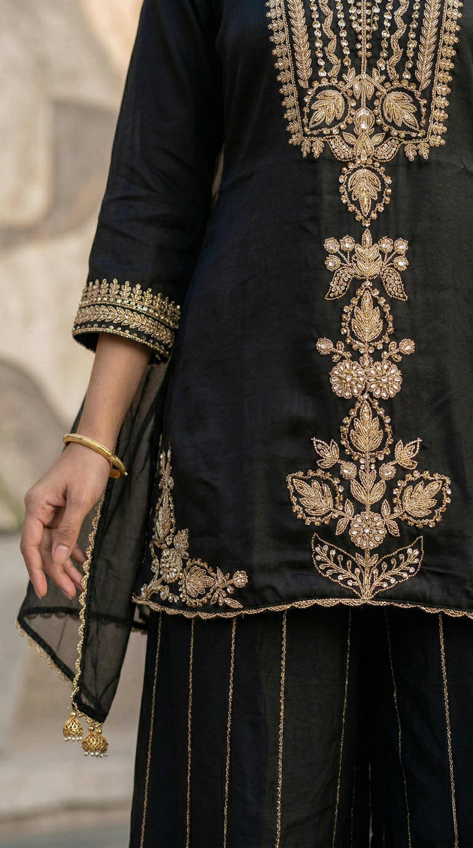 Elegant Black Silk Festive Short Top Suit Set