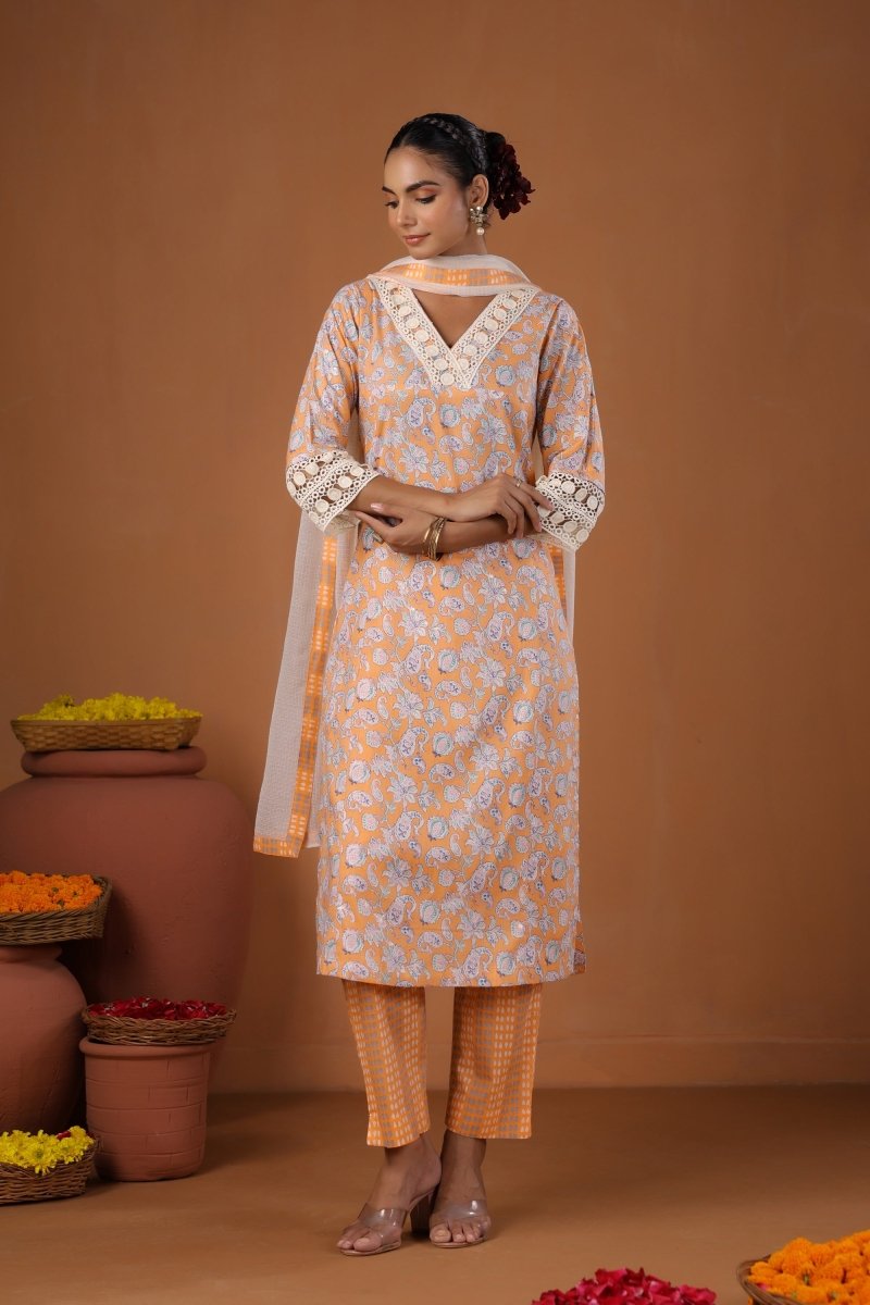 PAYAL Peach Kurta Suit Set with Print Design - Payal