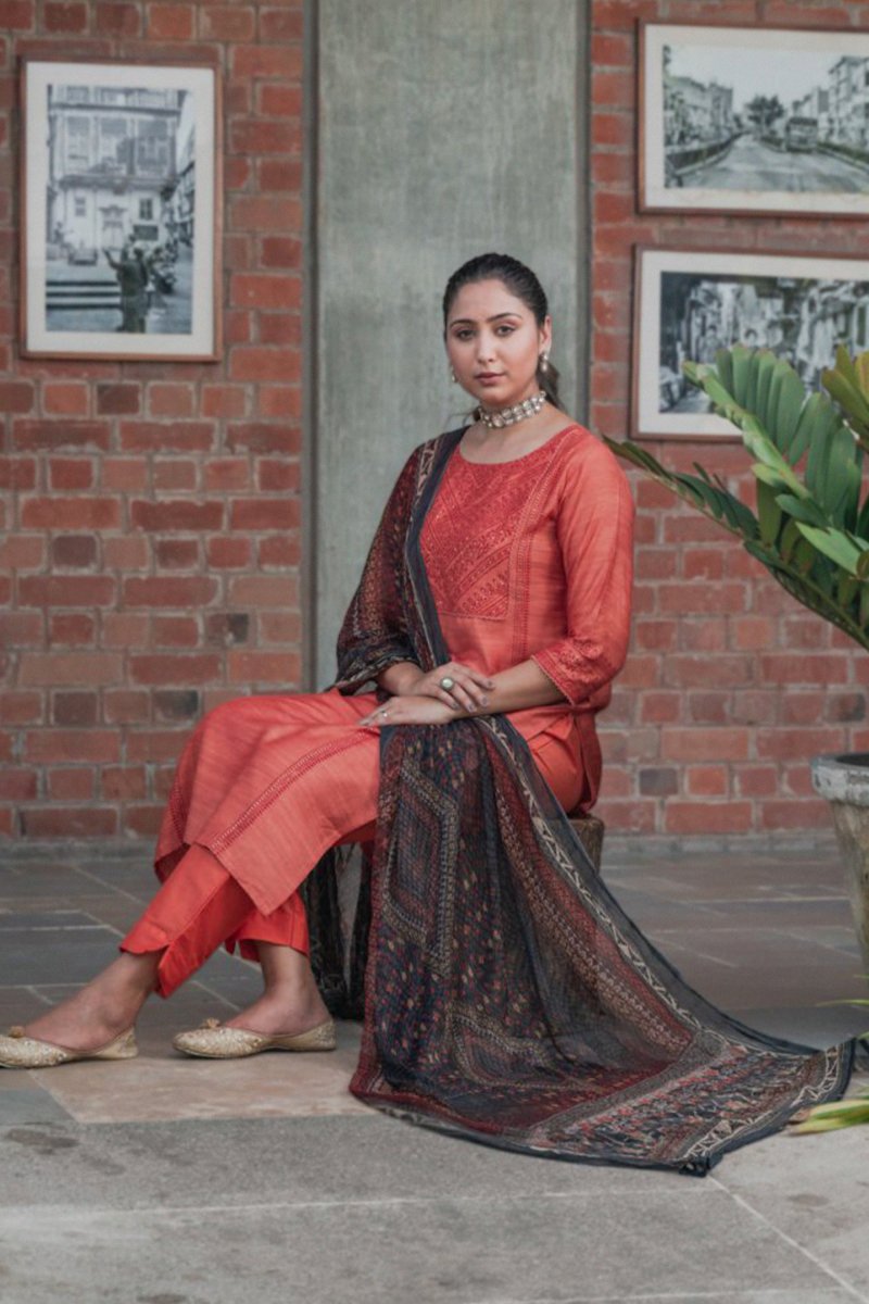 PAYAL Silk Chanderi Straight Suit Set - Payal
