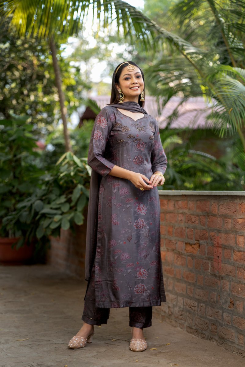 Sadabahar Viscose Suit Set - Payal